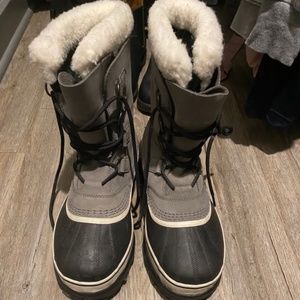 Sorel Women’s Caribou boots